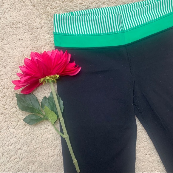 Lululemon Groove Crop 8 - Picture 8 of 16